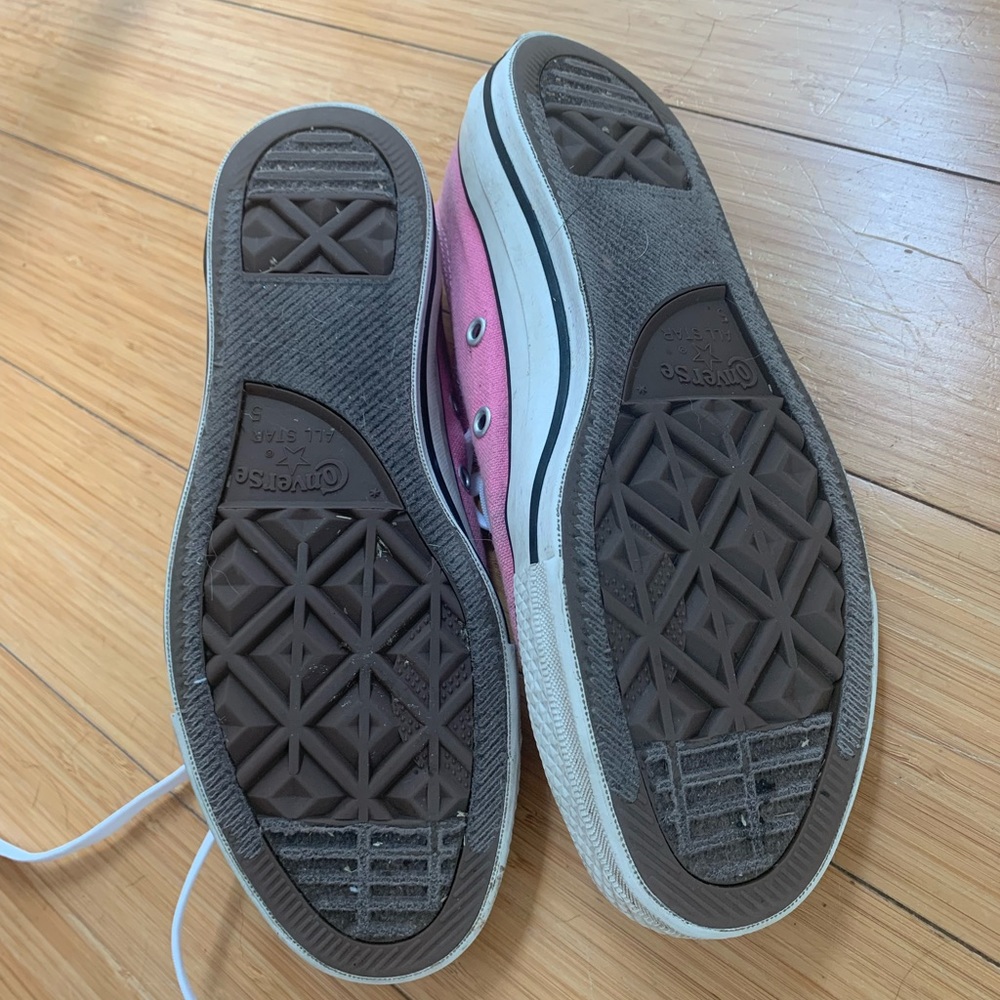 Pink converse - Picture 6 of 6